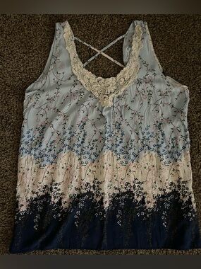 Suzanne Betro Pale Blue Floral Lace-Trim Camisole